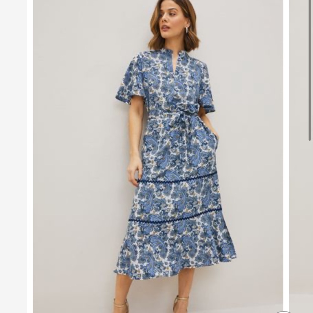 In Search Of (ISO) Next MIDI Dresses